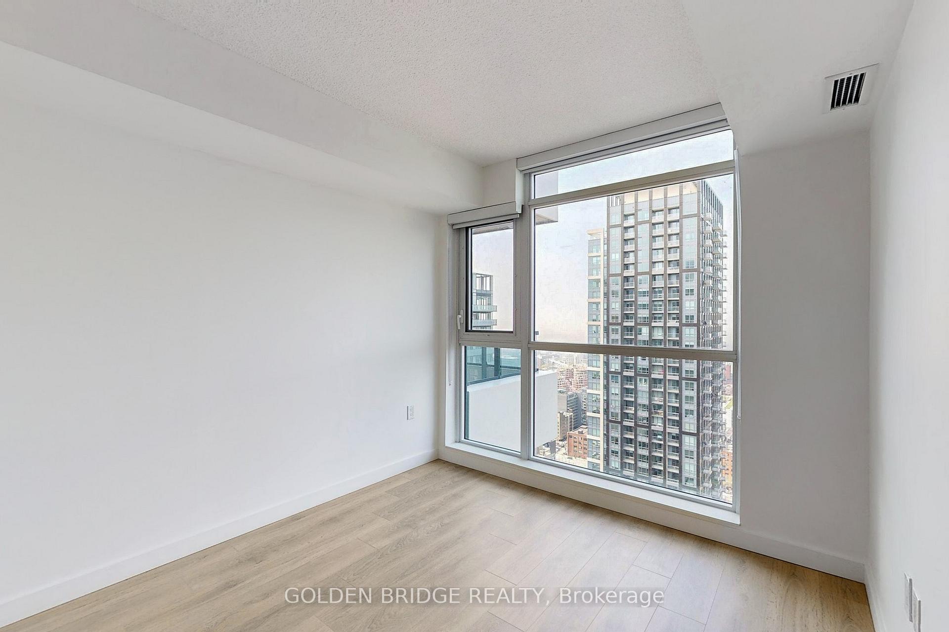 3 Bedrooms Condo at 38 Widmer, Toronto For sale
