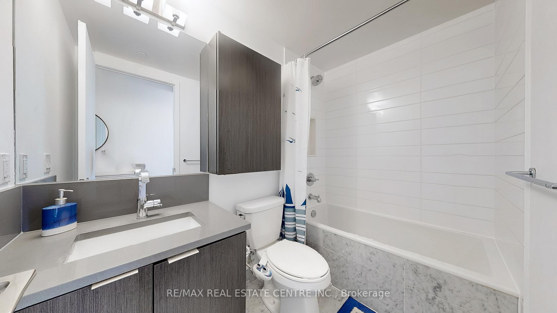 2 Bedrooms Condo at 38 Iannuzzi,  Toronto For sale