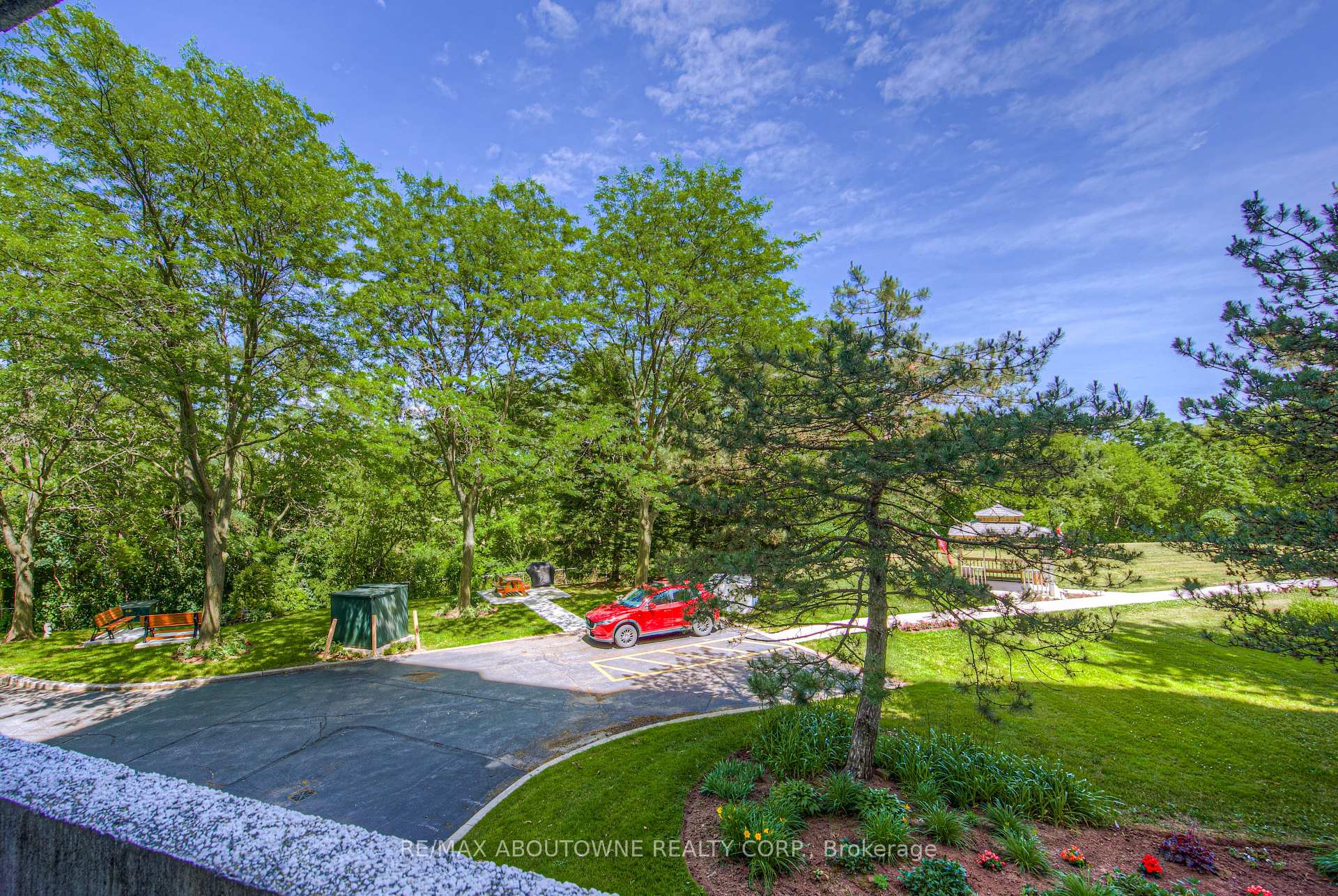 1 Bedroom Condo at 5090 Pinedale, Burlington For sale