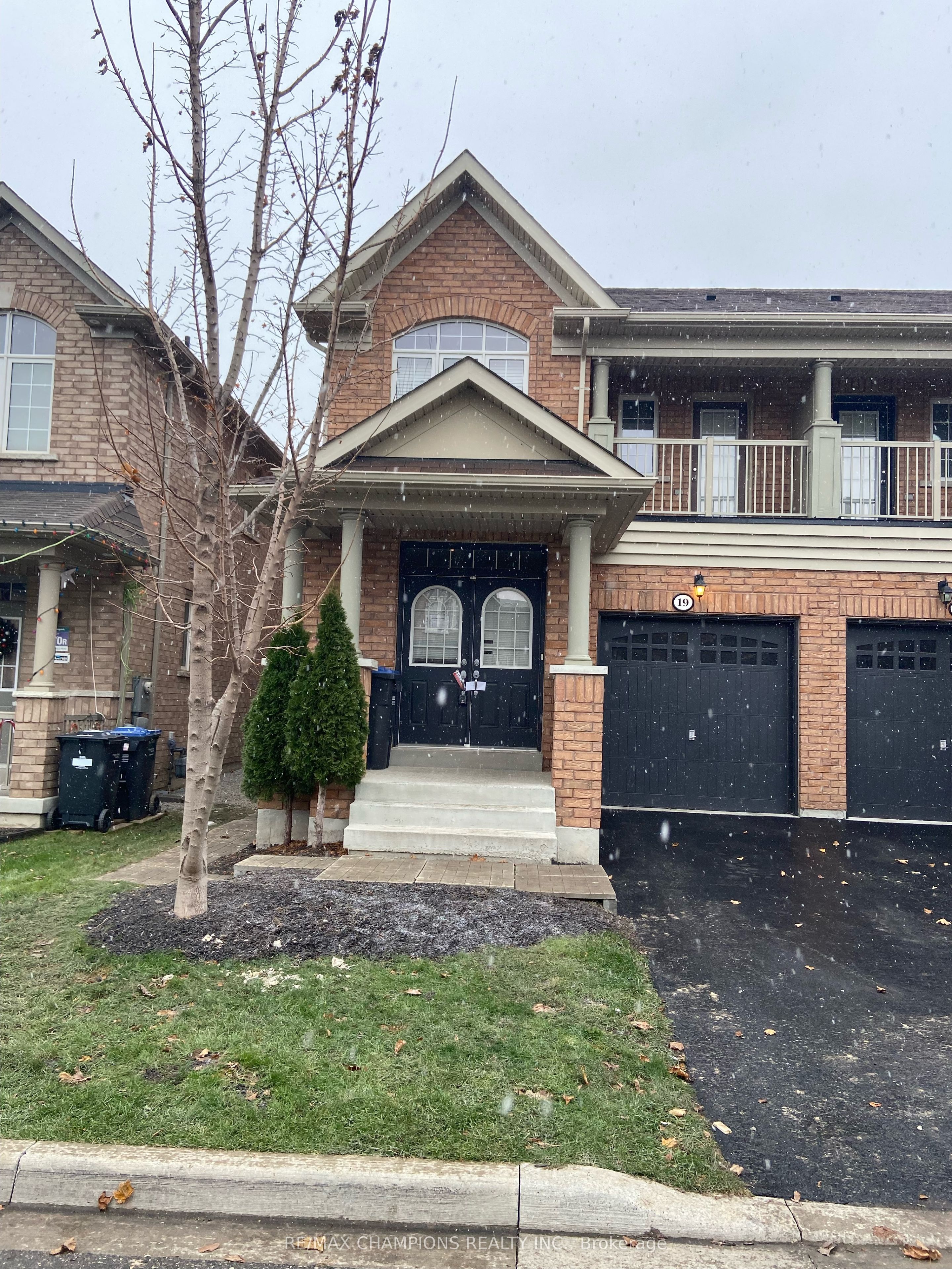 19 Pentonville Road, Brampton, ON L6R 3R9