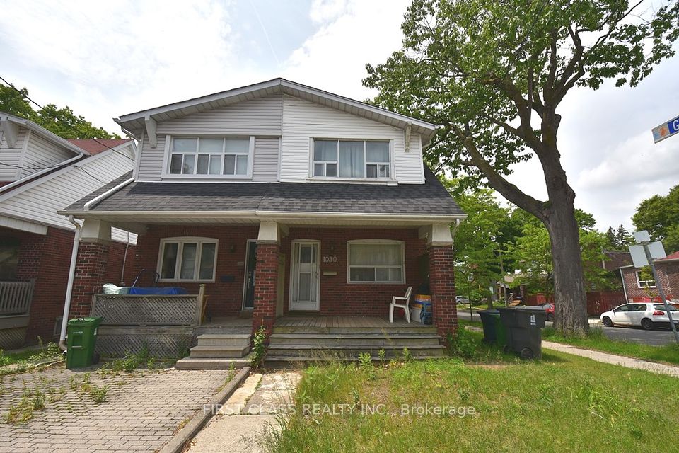 1050 Woodbine Avenue
