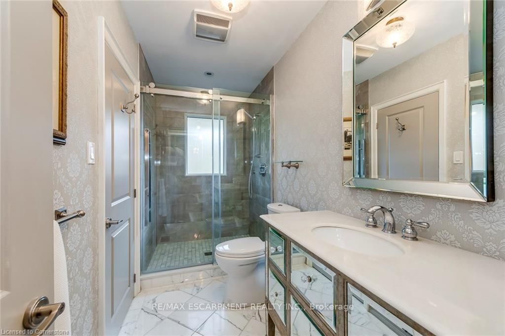 4306 Lakeshore Road
