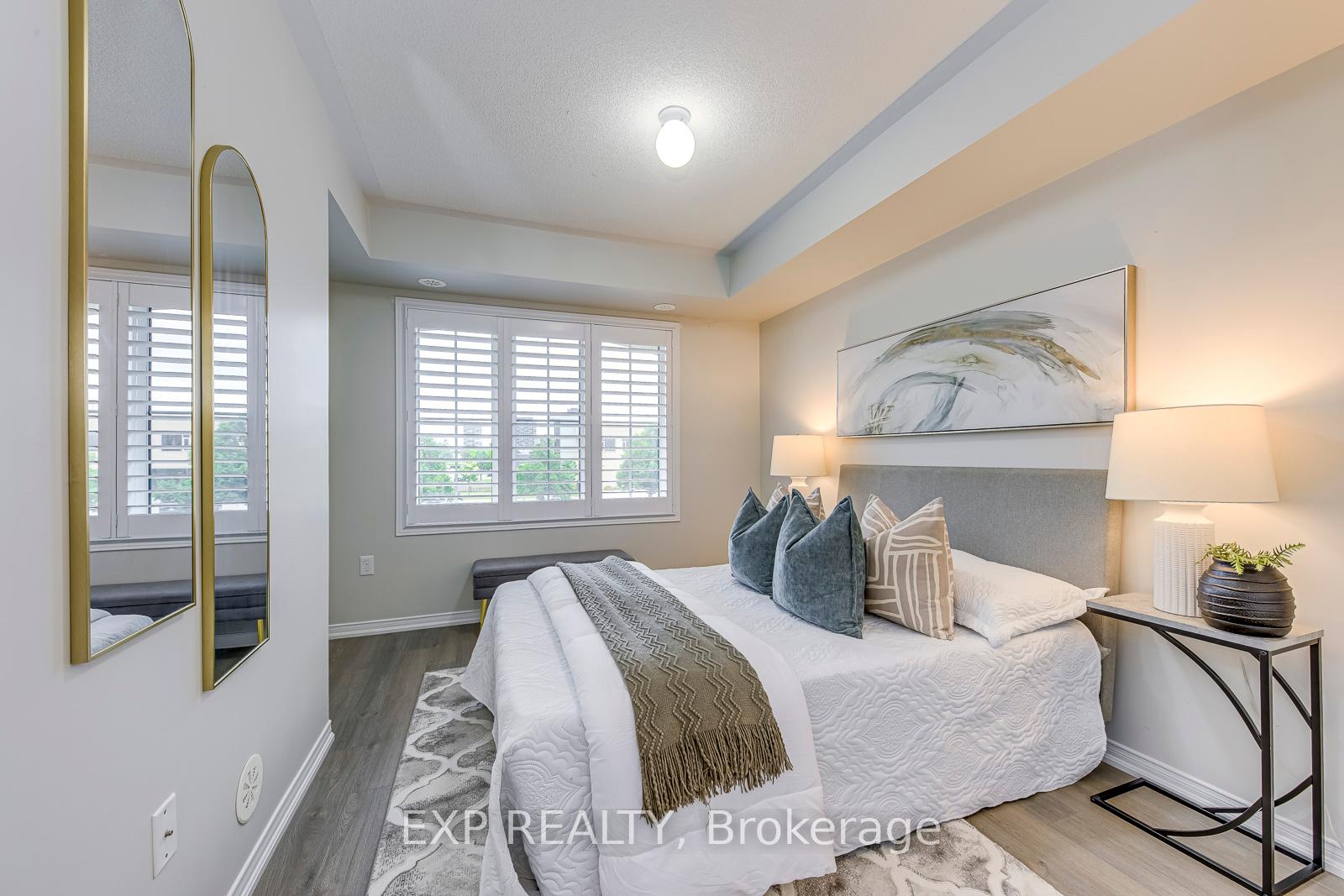 2 Bedrooms Condo at 2484 Post, Oakville For sale