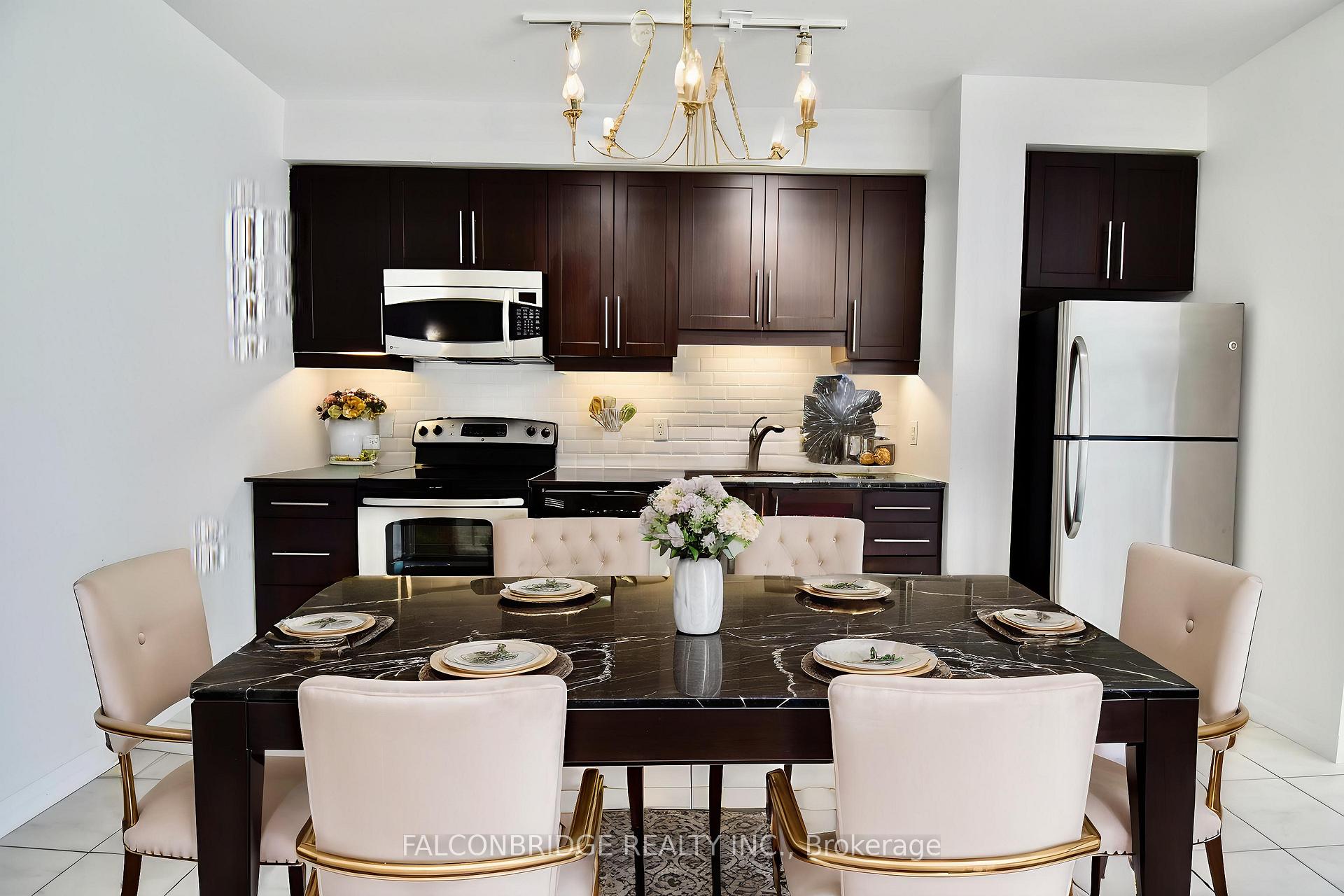 1 Bedroom Condo at 223 Webb, Mississauga For sale