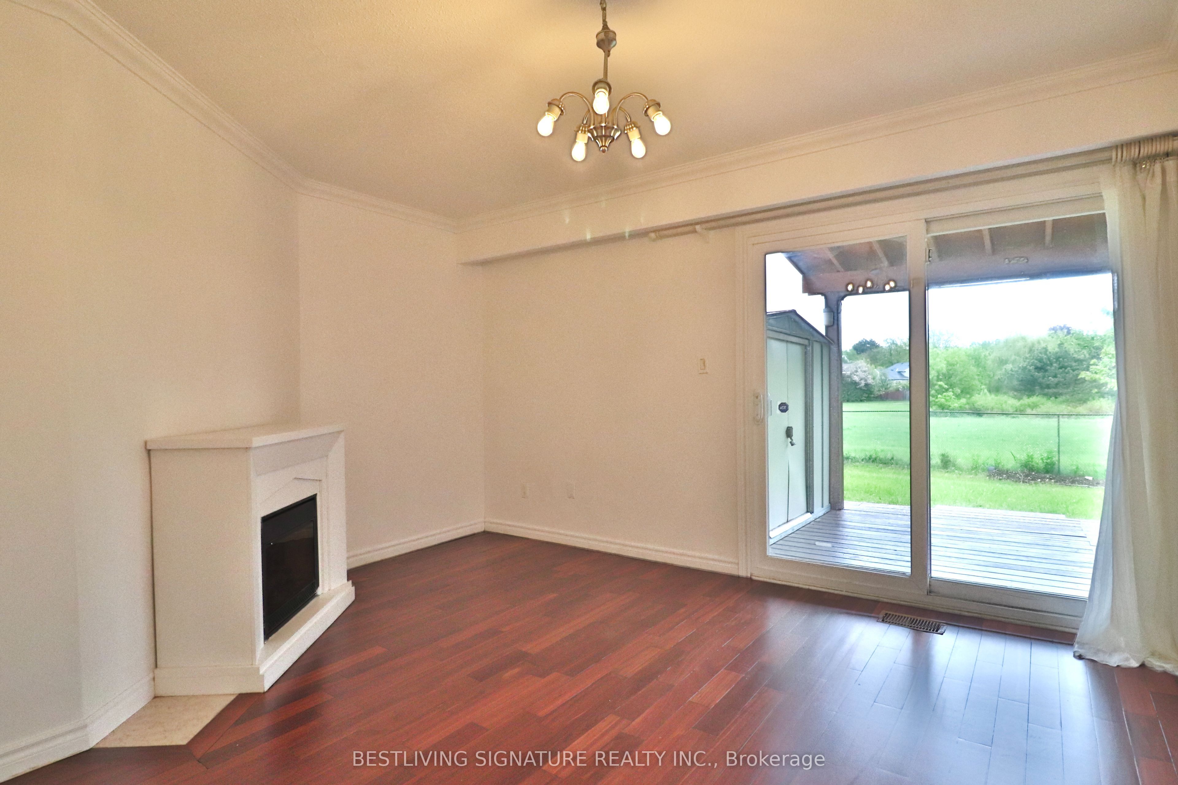 17 Eagle Point Road