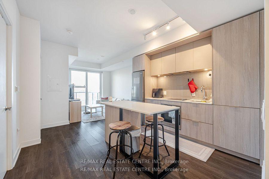 2 Bedrooms Condo at 130 River, Toronto For sale