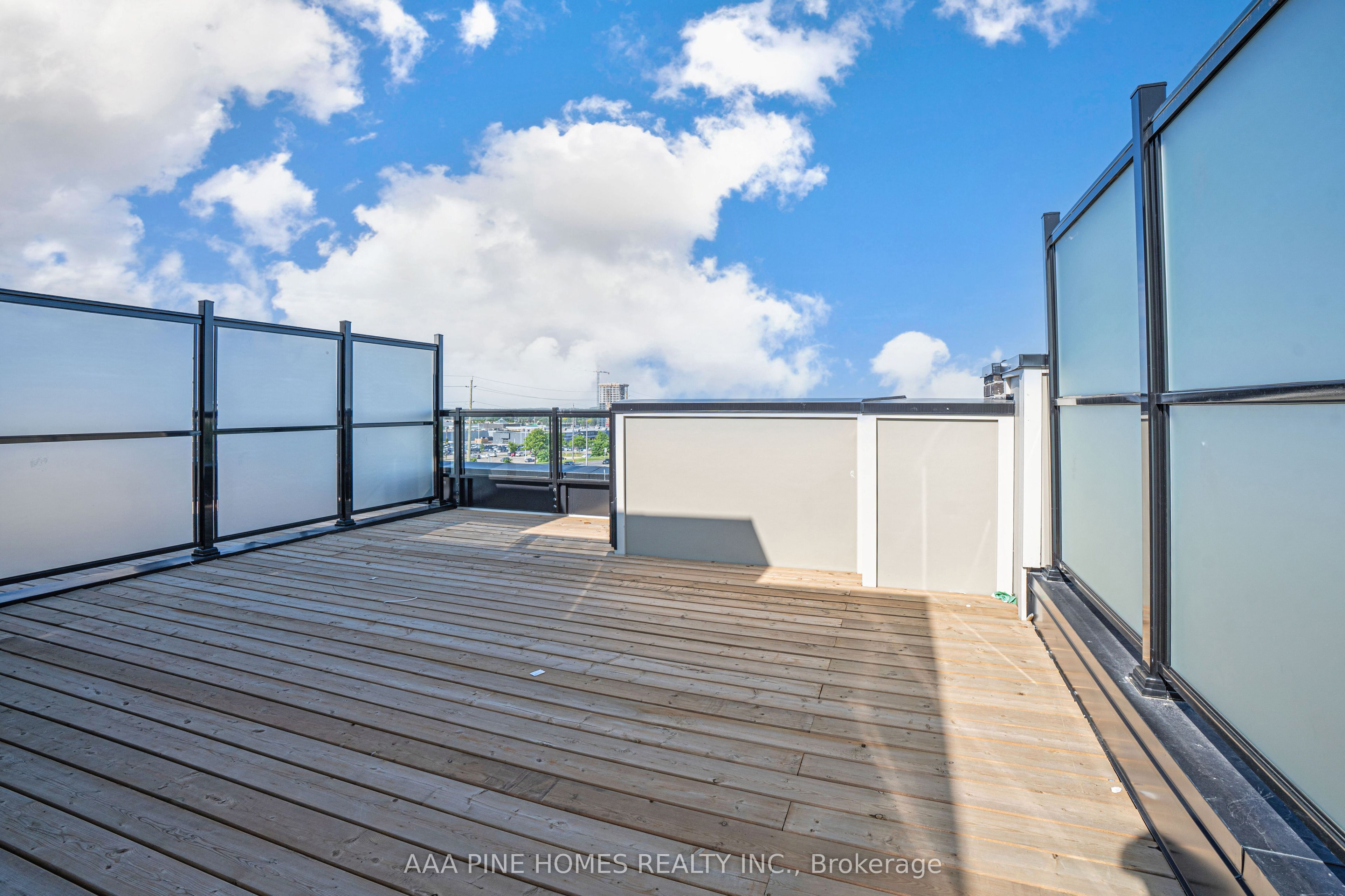 20 Lytham Green Circle, ##4