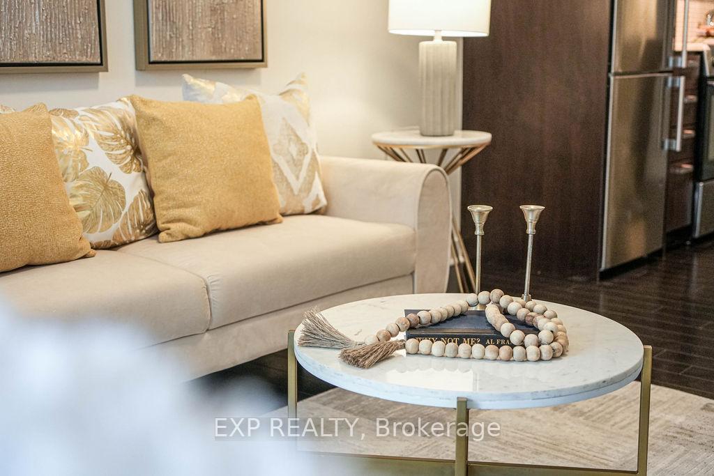 2 Bedrooms Condo at 295 Adelaide, Toronto For sale