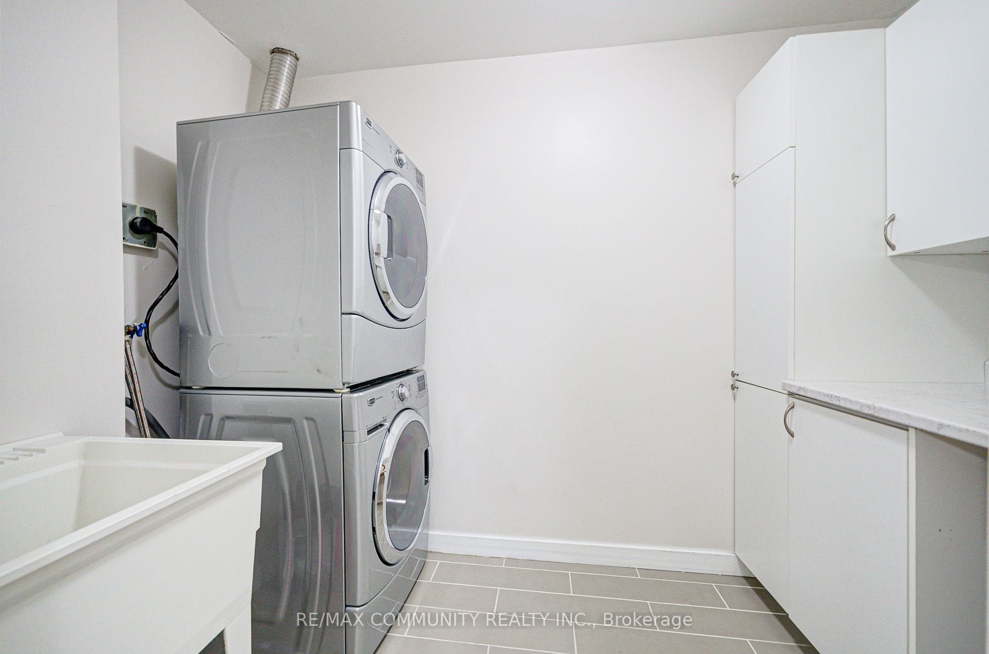100 Mornelle Court, #1078