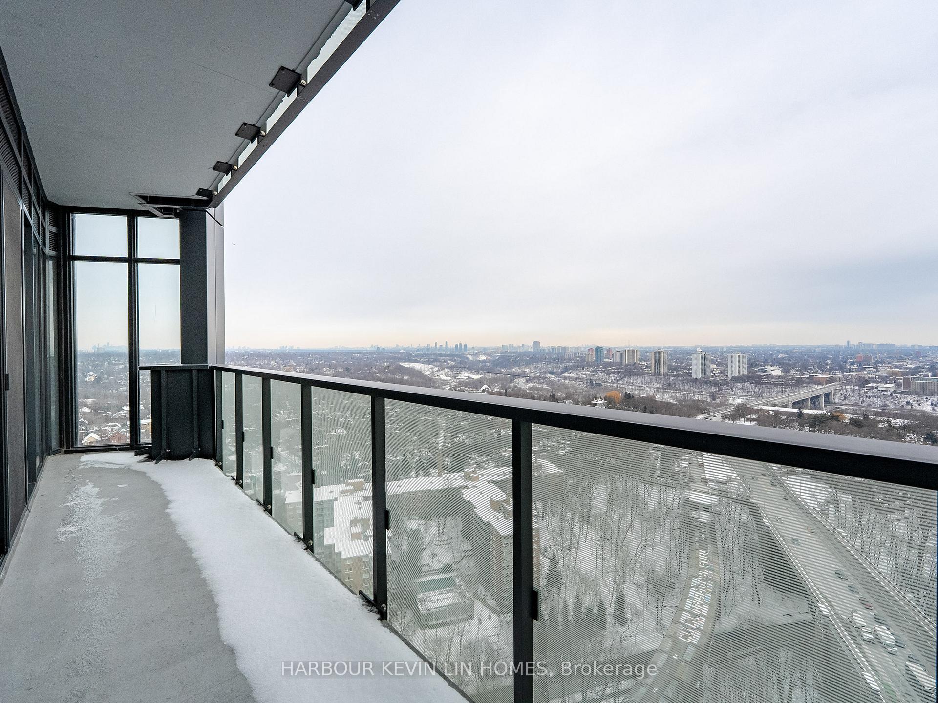 2 Bedrooms Condo at 575 Bloor, Toronto For sale