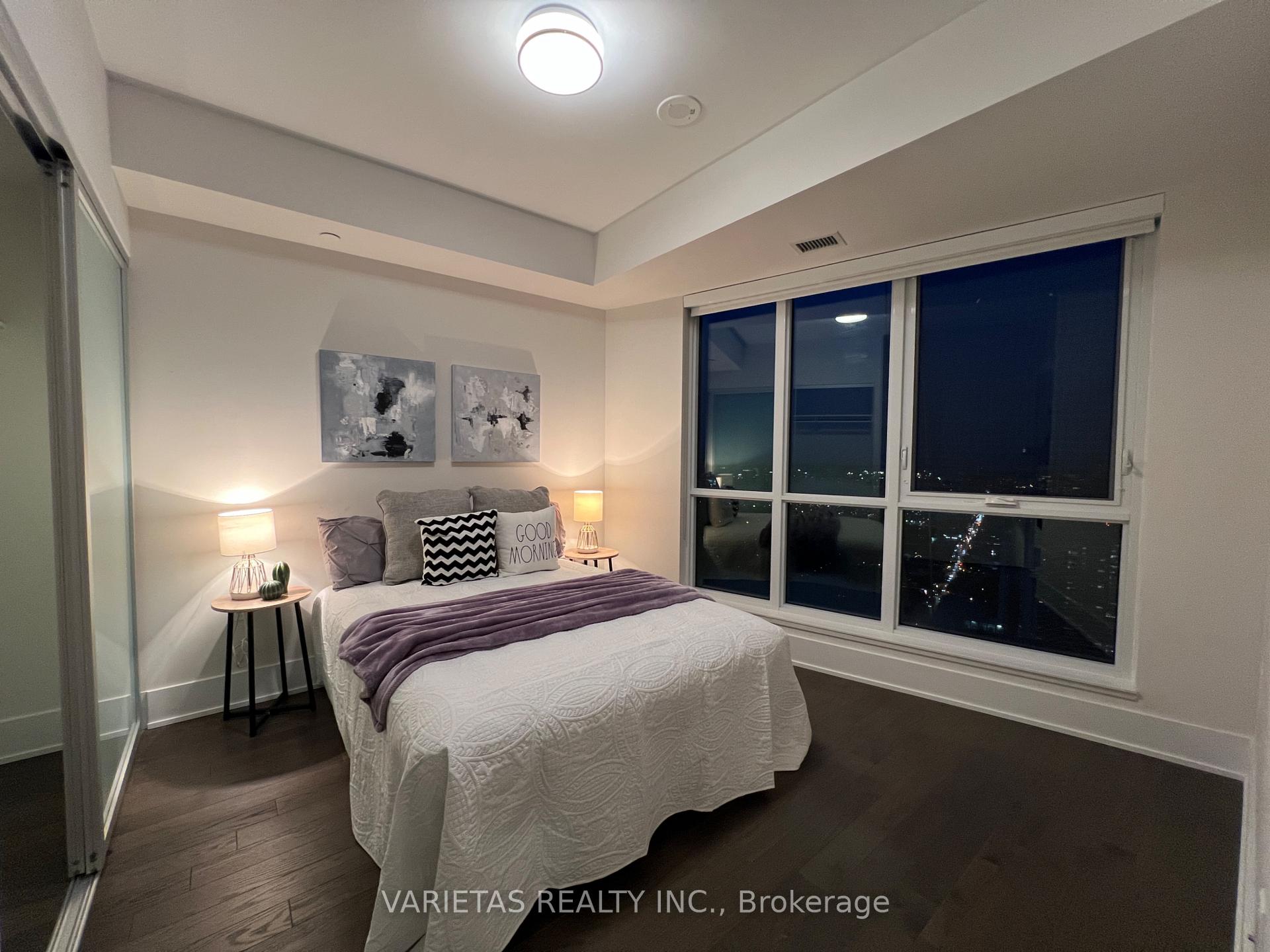 3 Bedrooms Condo at 585 Bloor, Toronto For sale