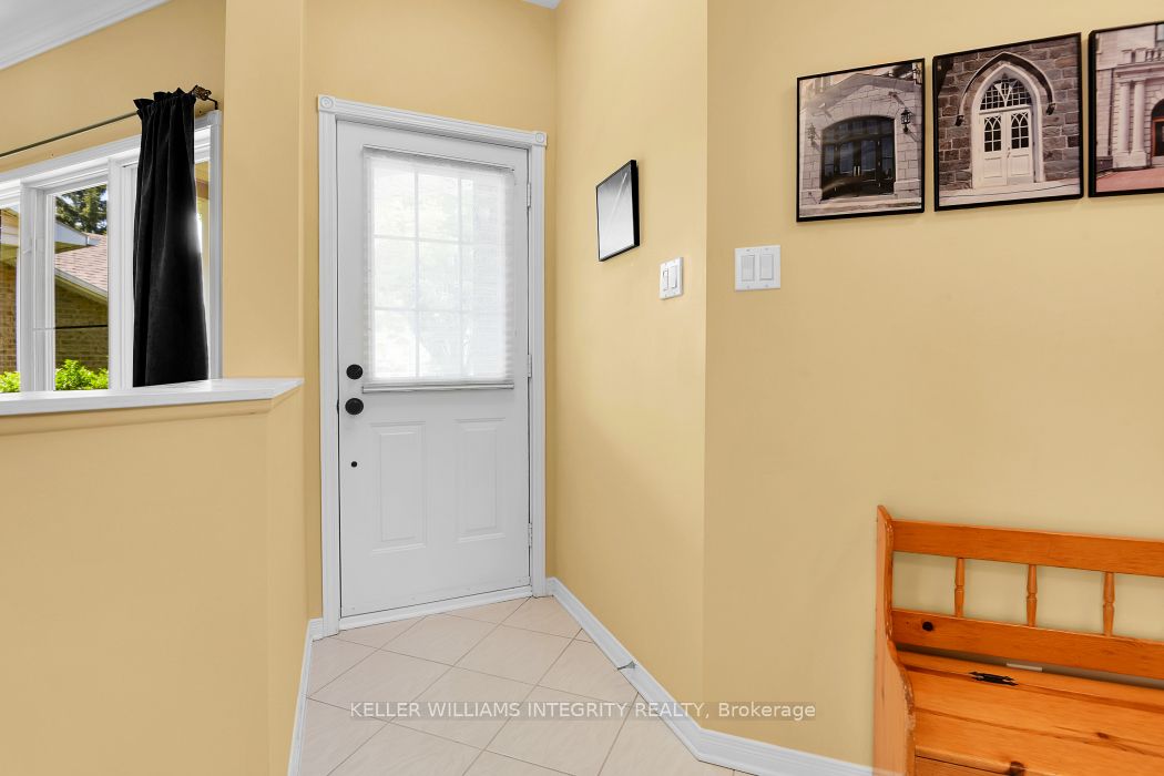 1042 Rocky Harbour Crescent