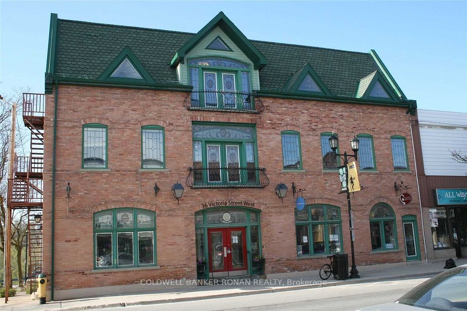 36 Victoria