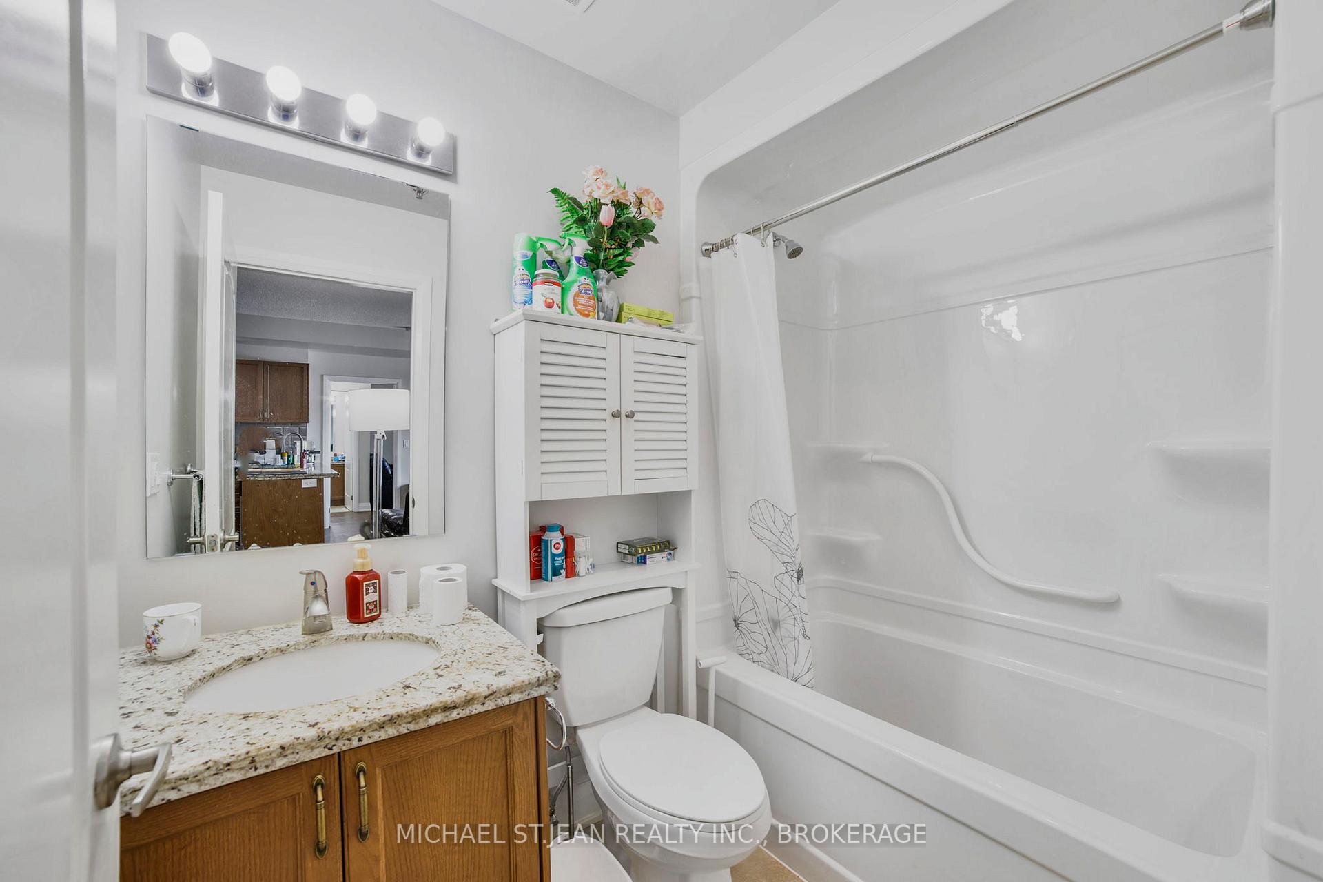 2 Bedrooms Condo at 319 Highway 8,  Hamilton For sale