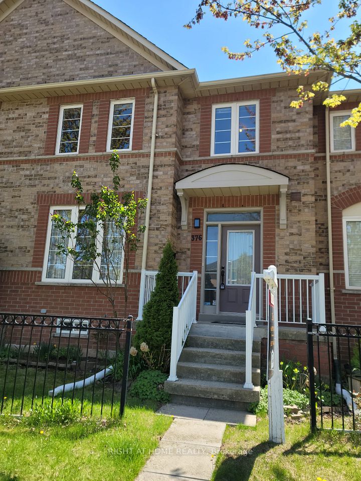 376 Rosegate Way