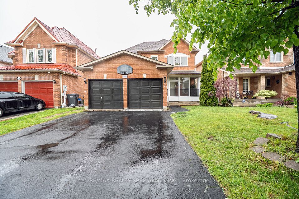 56 Hood Crescent, Brampton, ON L6Y 4S7