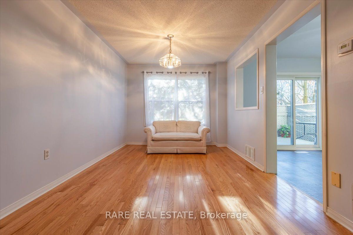 120 D'ambrosio Drive, #28