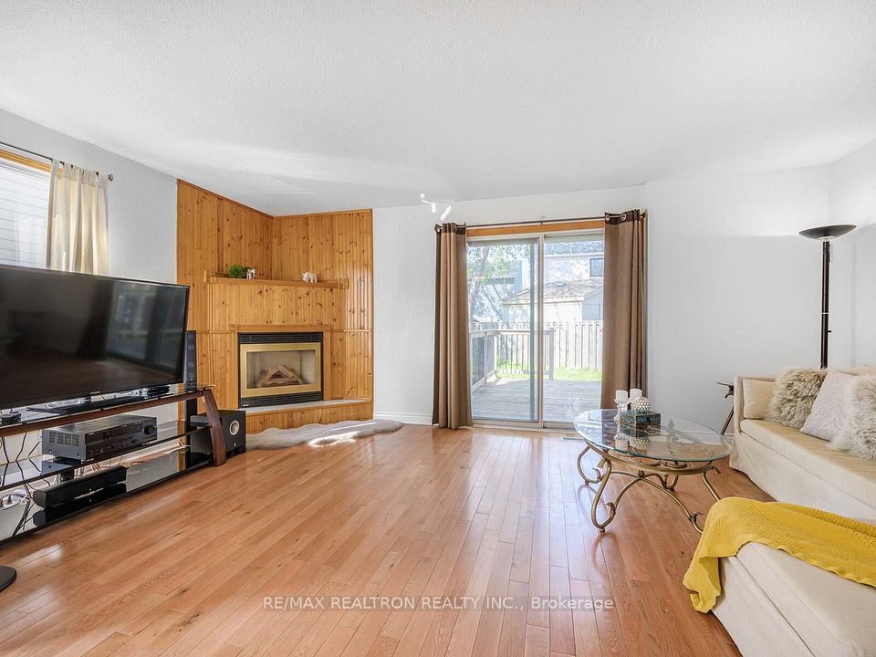 15 Hughes Crt
