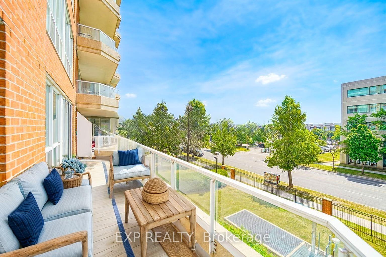 2 Bedrooms Condo at 410 Mclevin, Toronto For sale