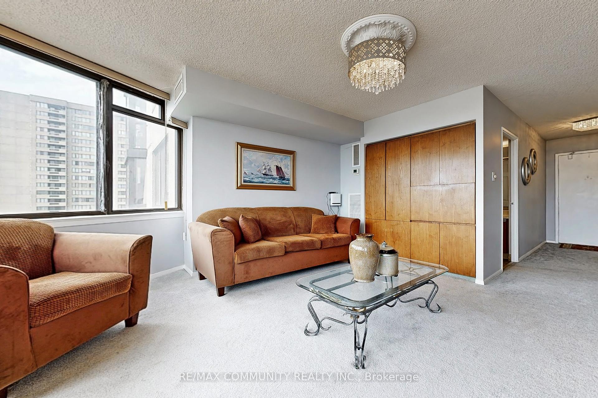 3 Bedrooms Condo at 2330 Bridletowne, Toronto For sale