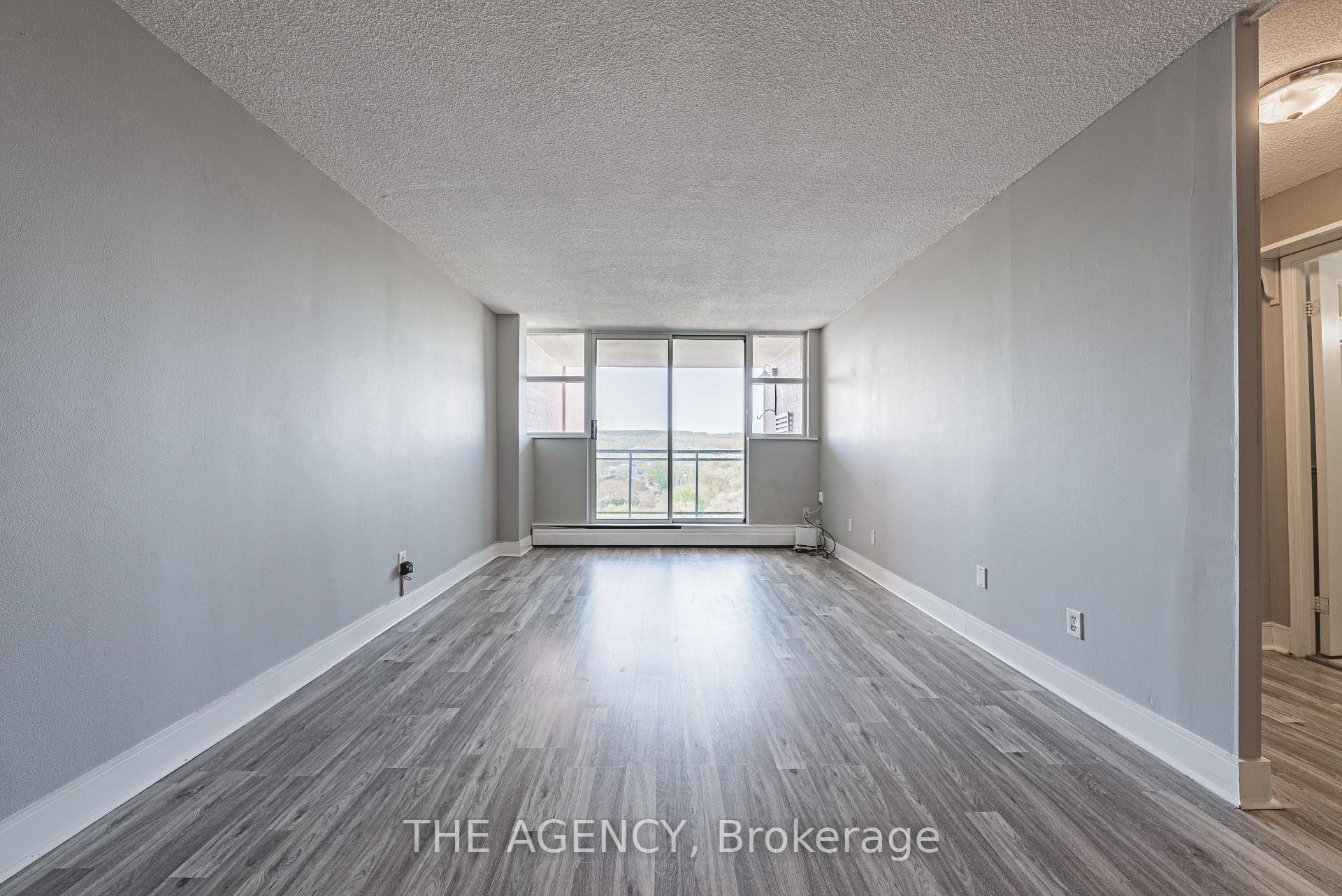 1 Bedroom Condo at 975 Warwick, Burlington For sale