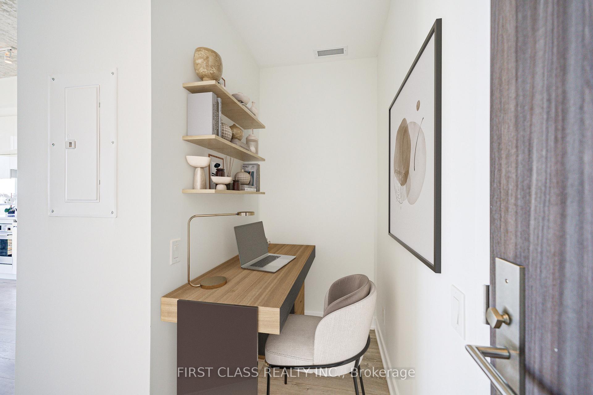 2 Bedrooms Condo at 185 Roehampton, Toronto For sale