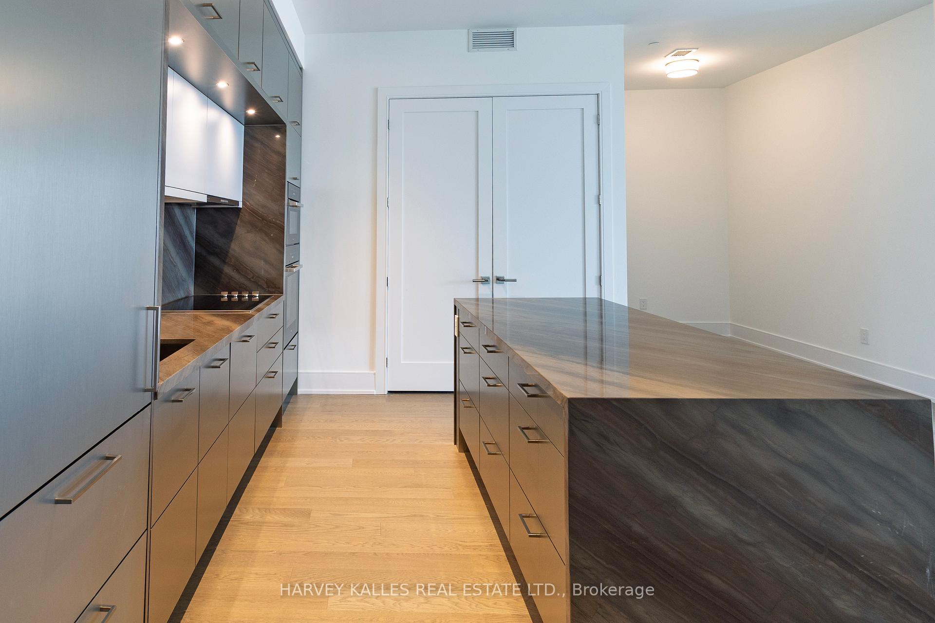 155 Merchants Wharf N/A 701