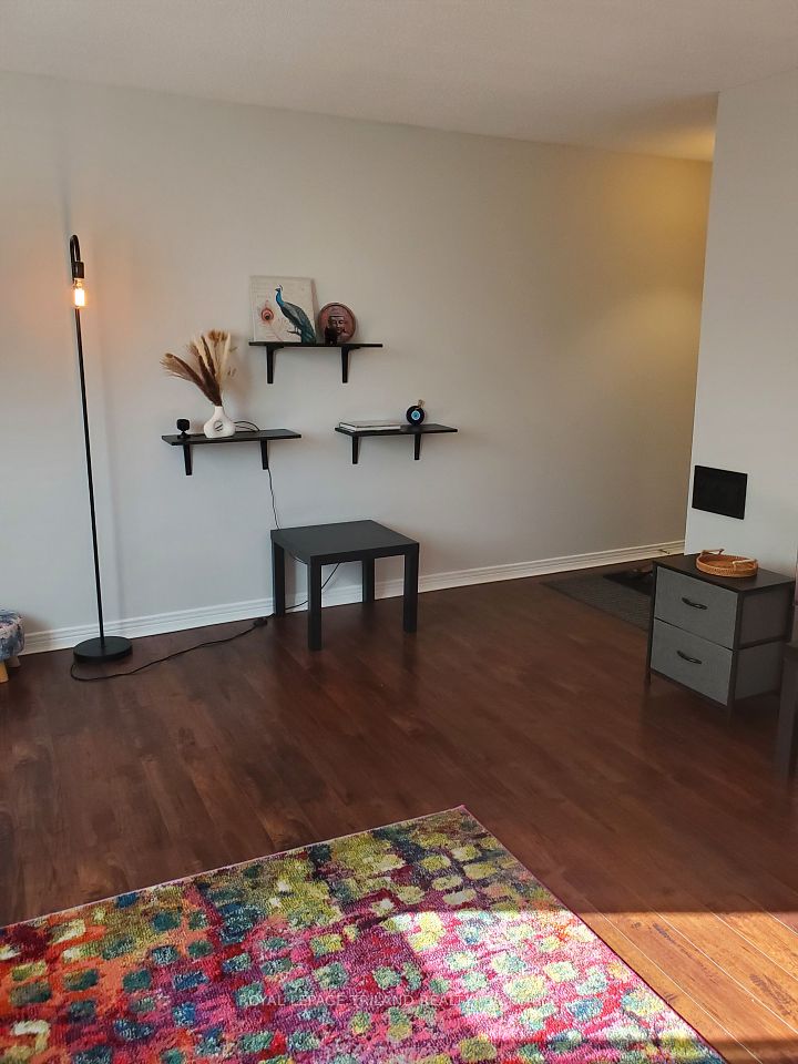 #404 - 440 Central Avenue, London East, ON N6B 2E5