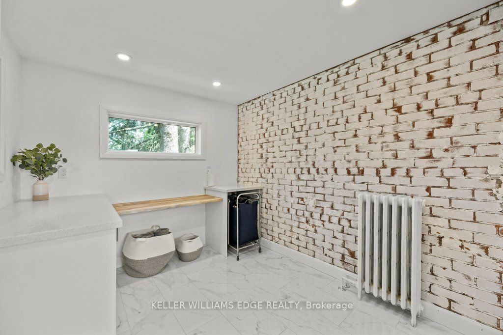 89 Lynden Rd Road