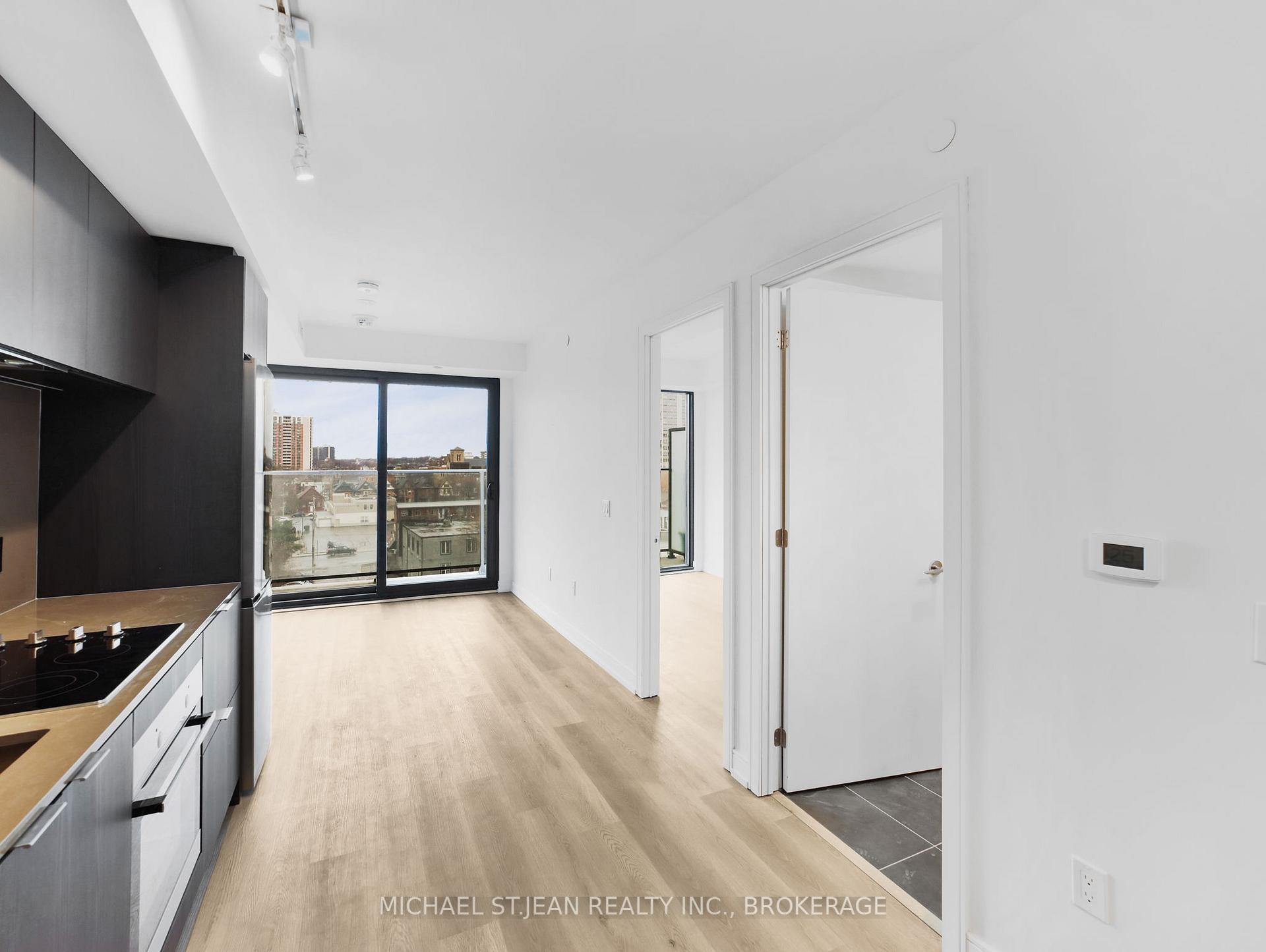 1 Bedroom Condo at 1 Jarvis,  Hamilton For sale