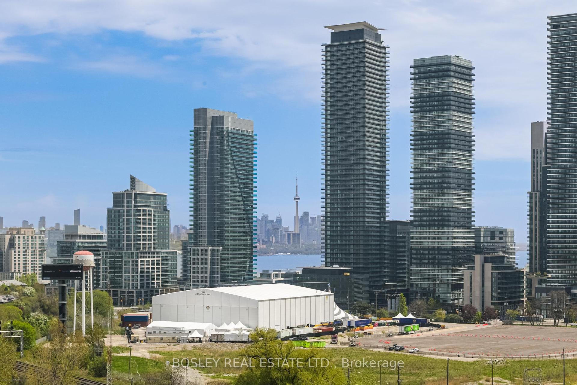 2 Bedrooms Condo at 185 Legion, Toronto For sale