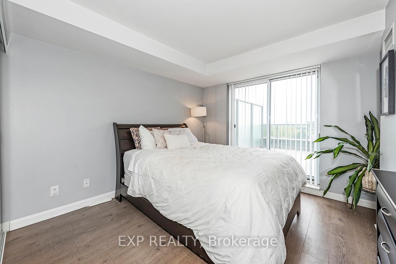 2 Bedrooms Condo at 1 Michael Power, Toronto For sale