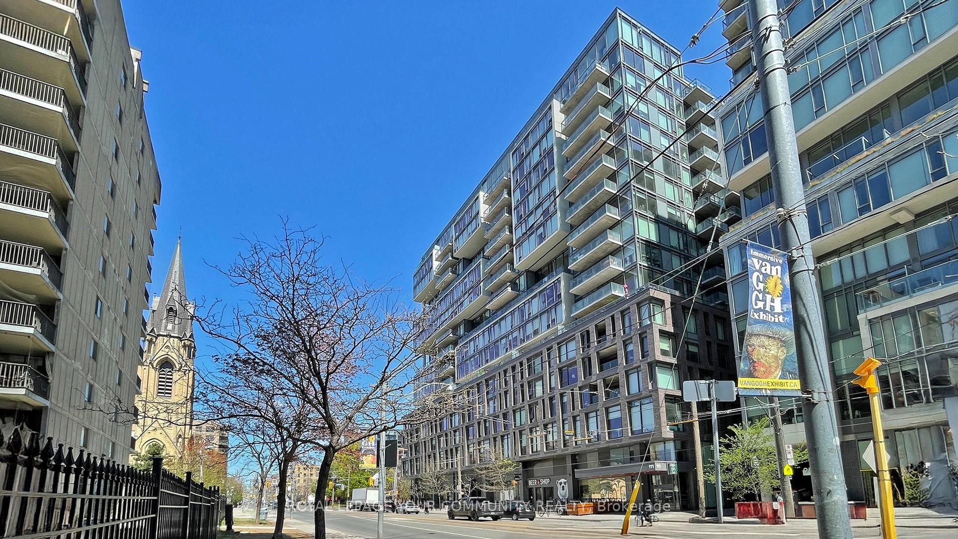 2 Bedrooms Condo at 111 Bathurst, Toronto For sale