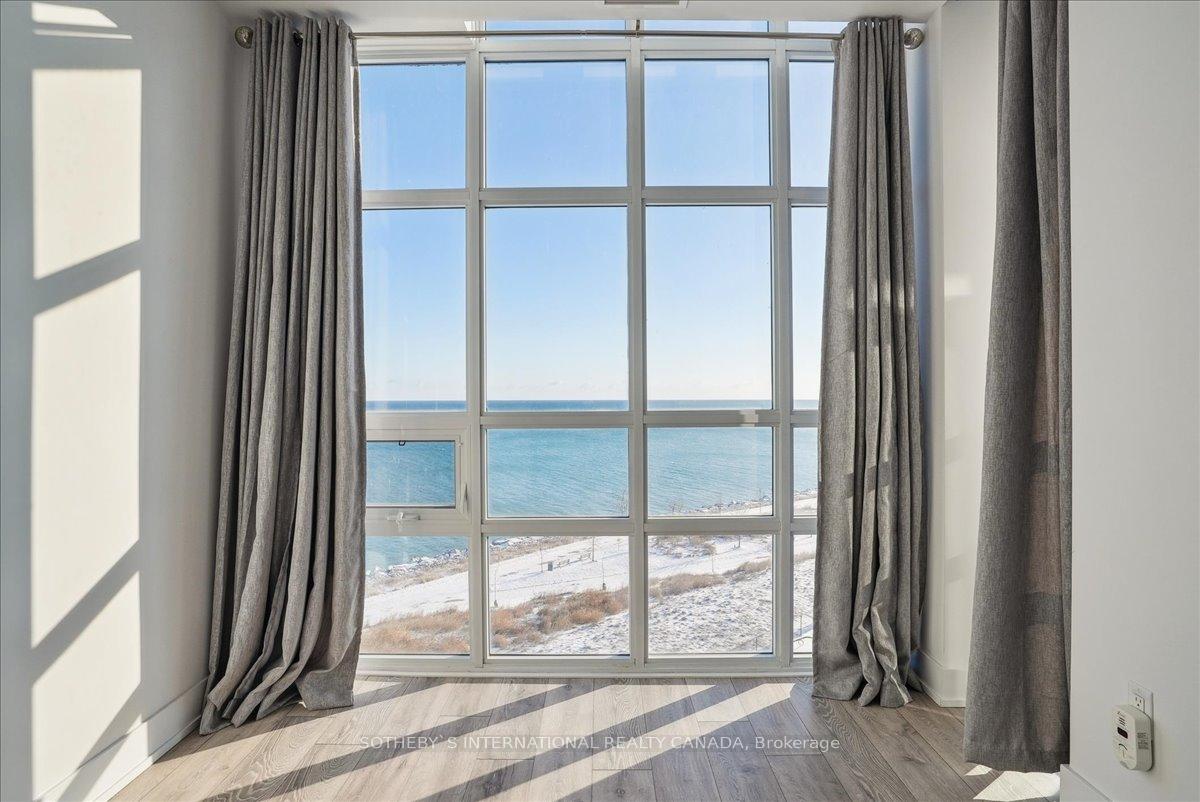 2 Bedrooms Condo at 101 Shoreview,  Hamilton For sale