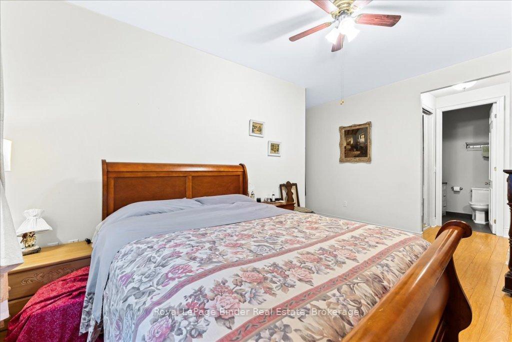 3 Bedrooms Condo at 88 Grandview,  Toronto For sale