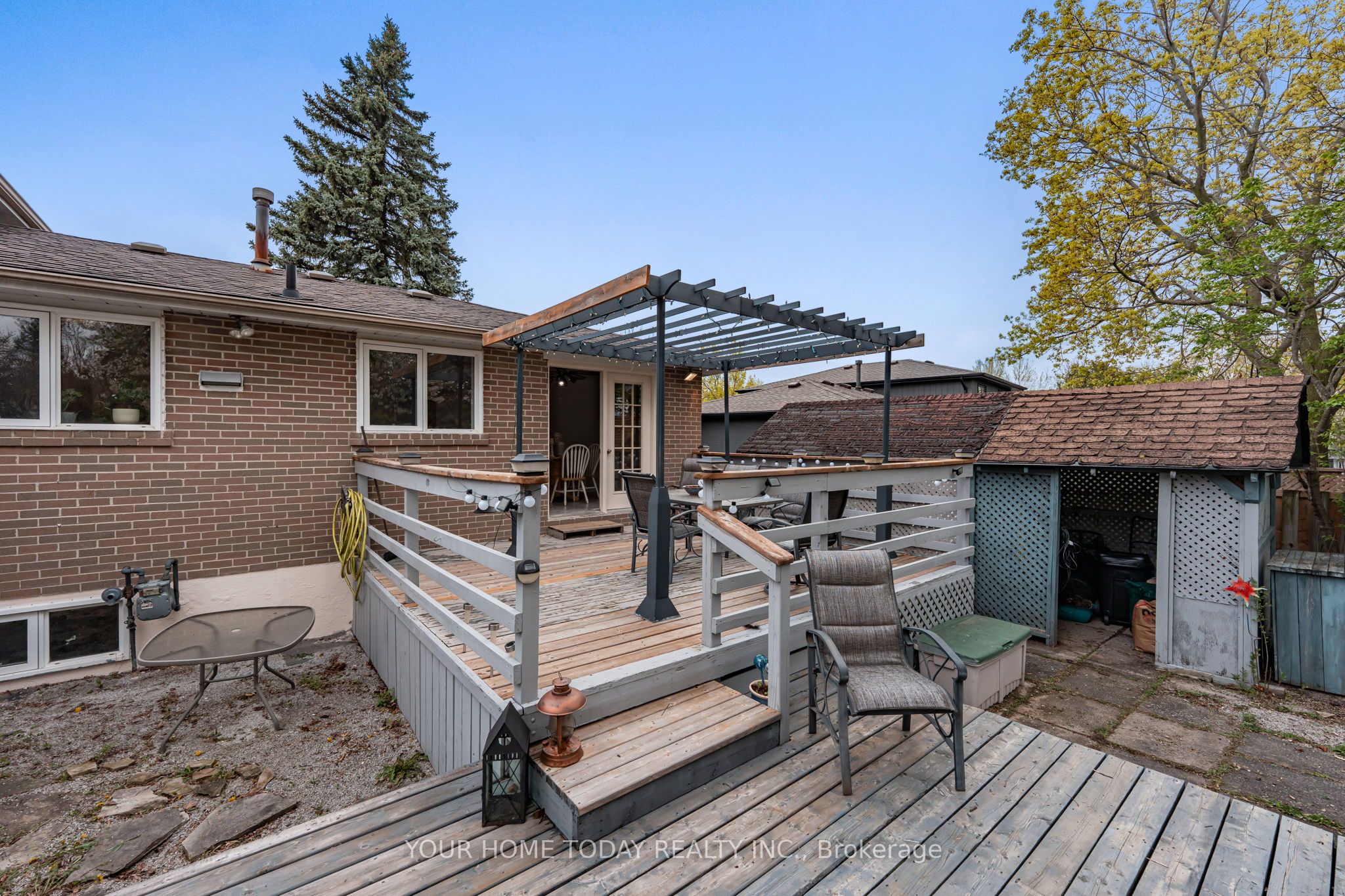 47 Irwin Crescent