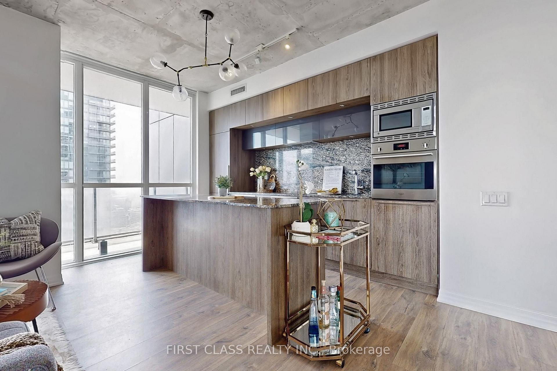 3 Bedrooms Condo at 88 Blue Jays, Toronto For sale