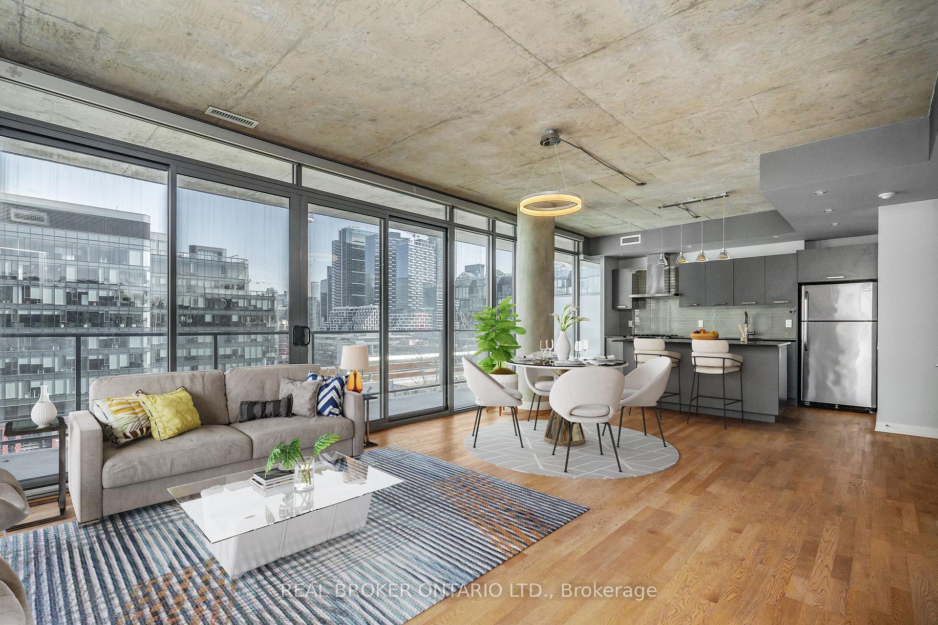 1 Bedroom Condo at 95 Bathurst, Toronto For sale