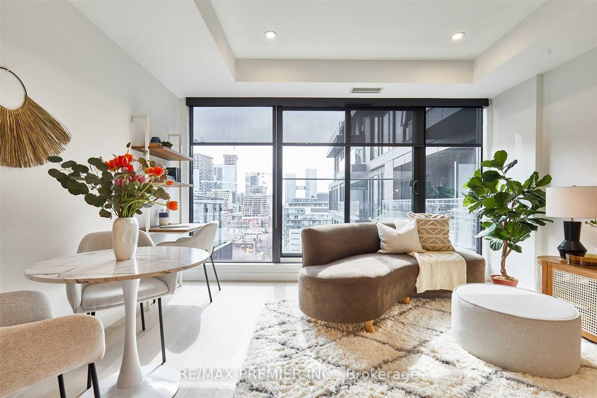 1 Bedroom Condo at 505 Richmond,  Toronto For sale