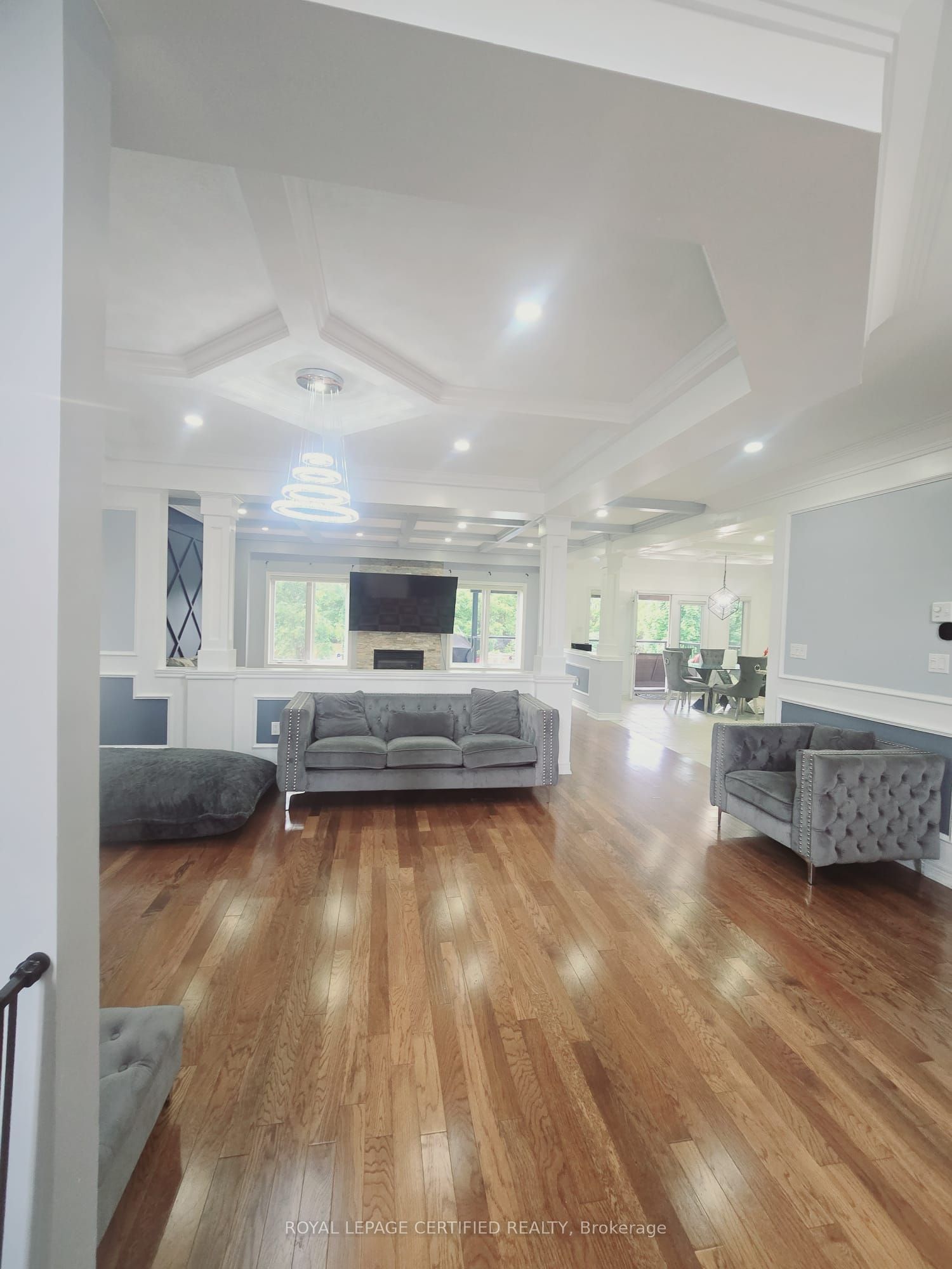 130 Kingsview Drive