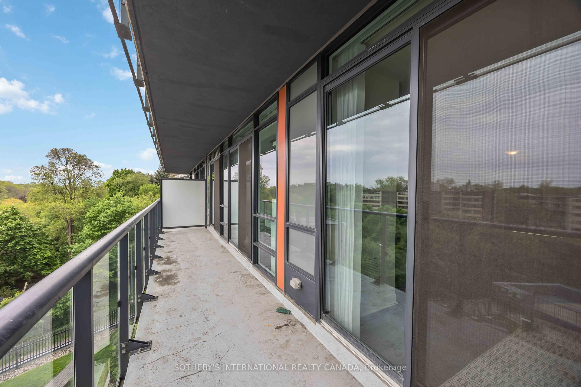 2 Bedrooms Condo at 825 Church, Toronto For sale