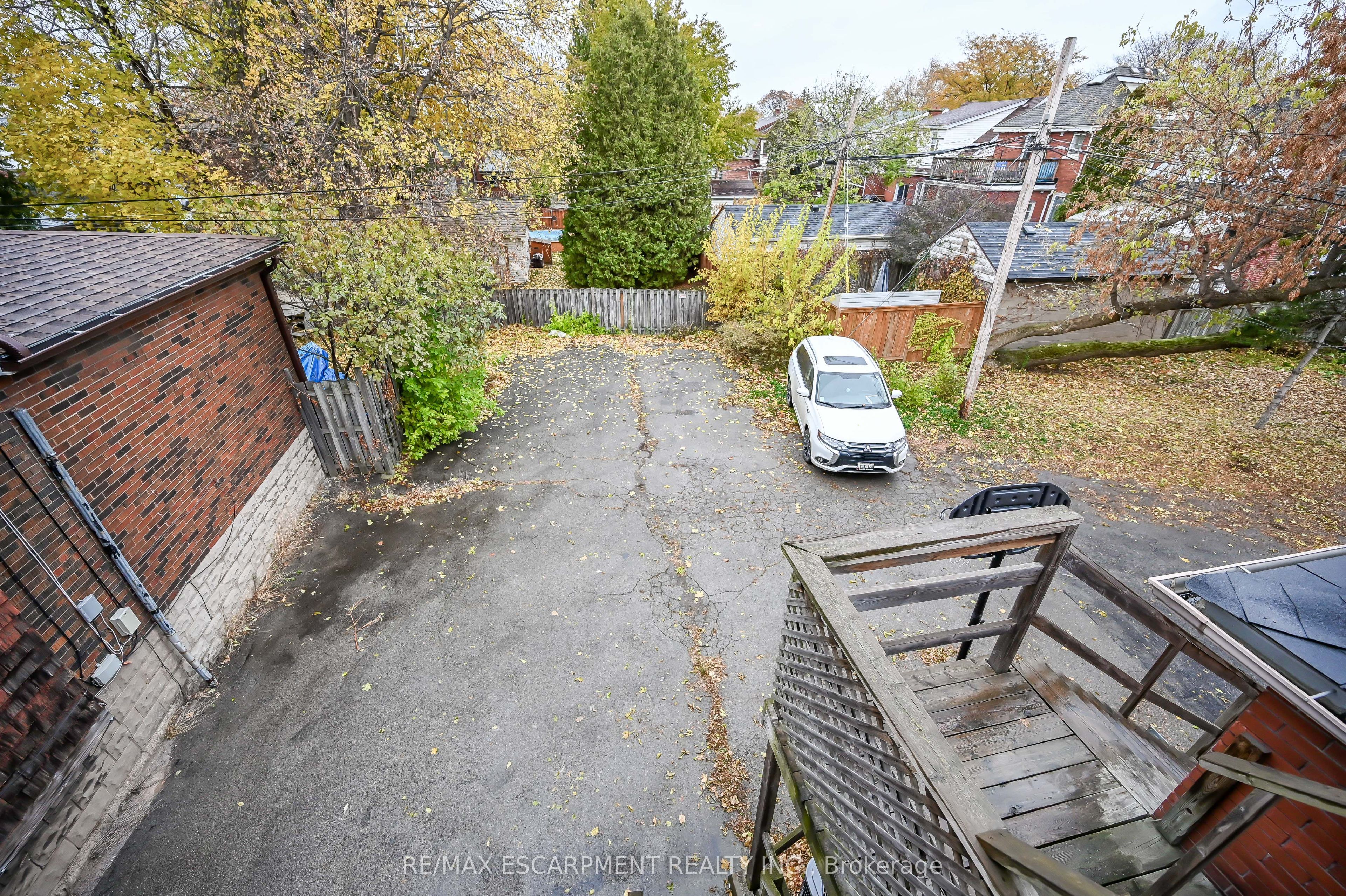 1597 King Street E