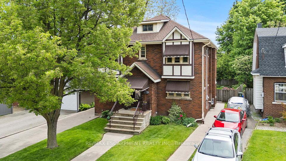 155 Balmoral