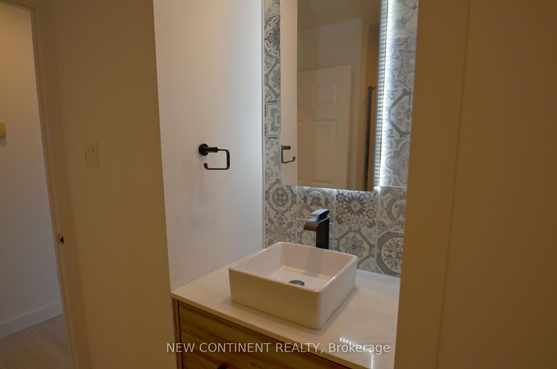 2 Bedrooms Condo at 600 Eglinton,  Toronto For sale