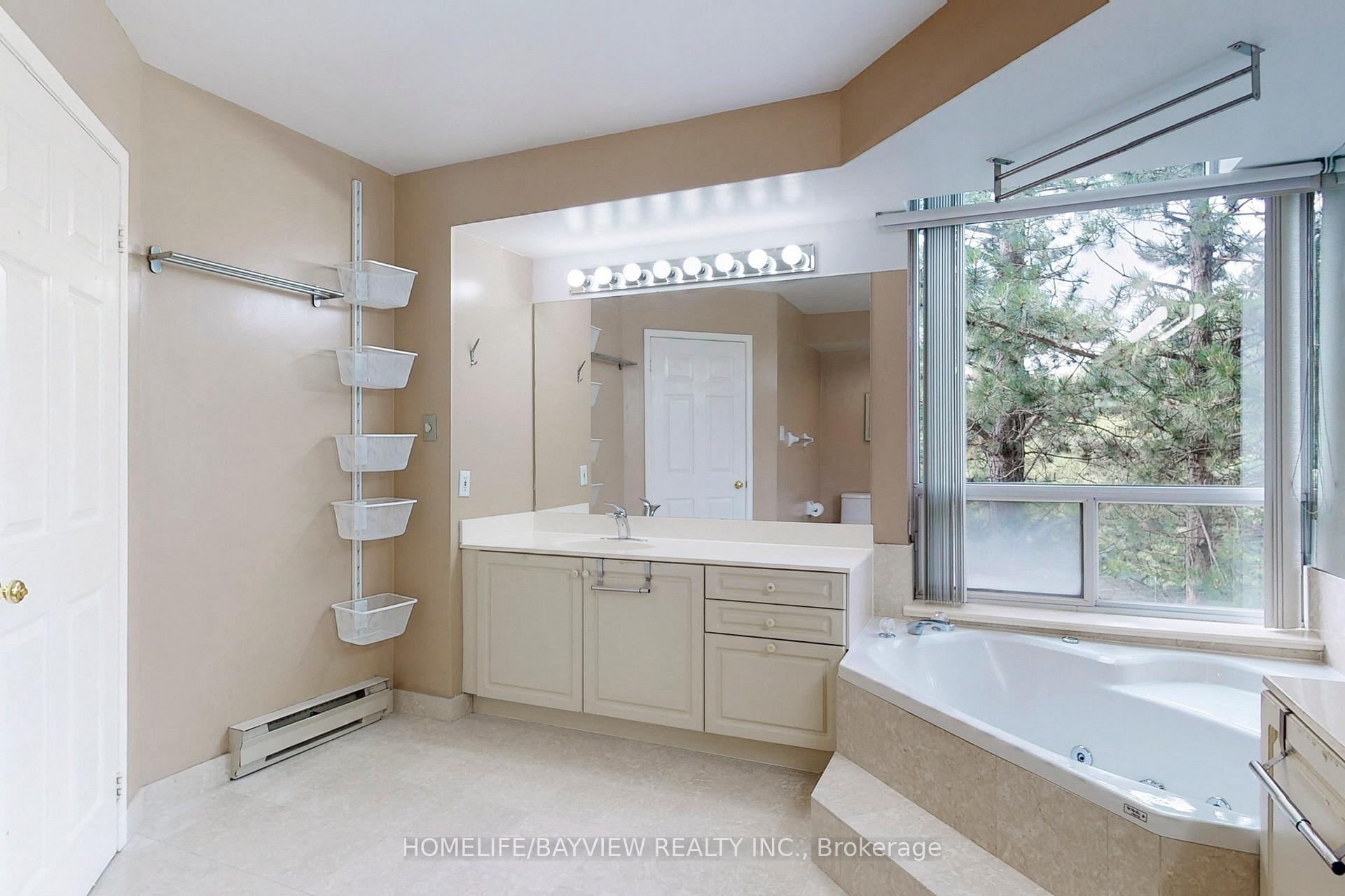 4 Bedrooms Condo at 168 Bonis, Toronto For sale