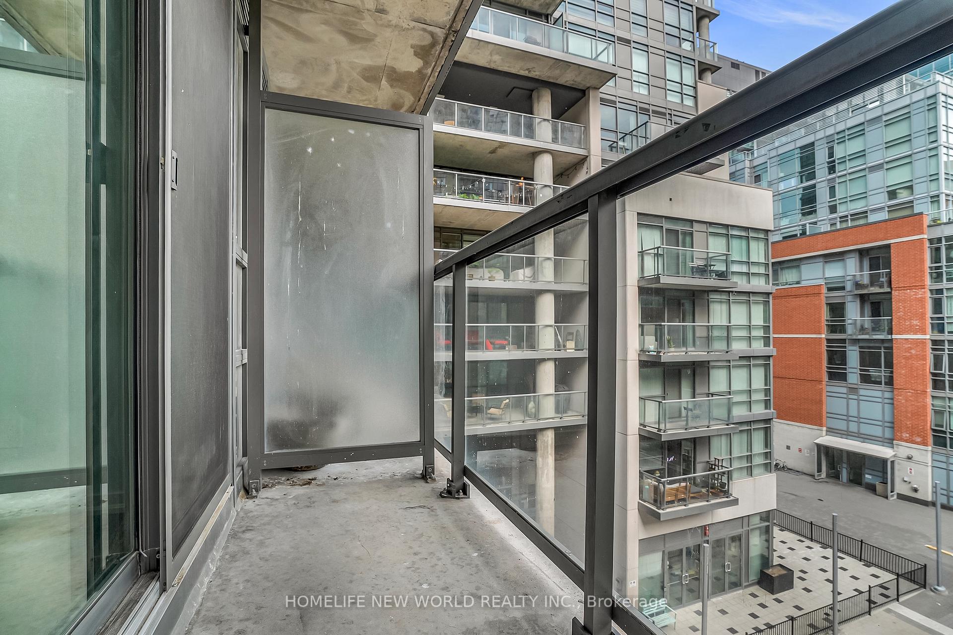 2 Bedrooms Condo at 68 Abell, Toronto For sale