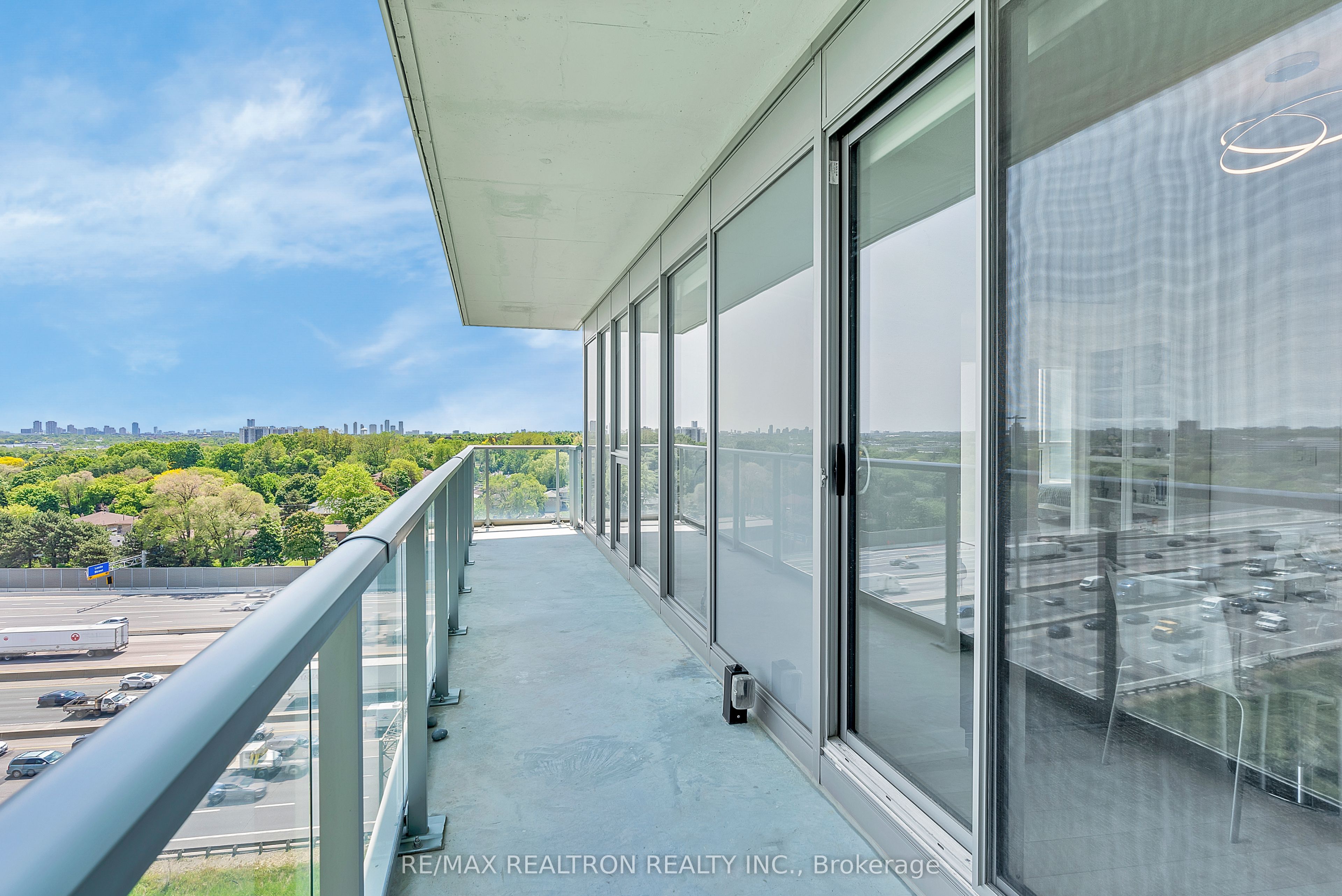 115 McMahon Drive, #1110
