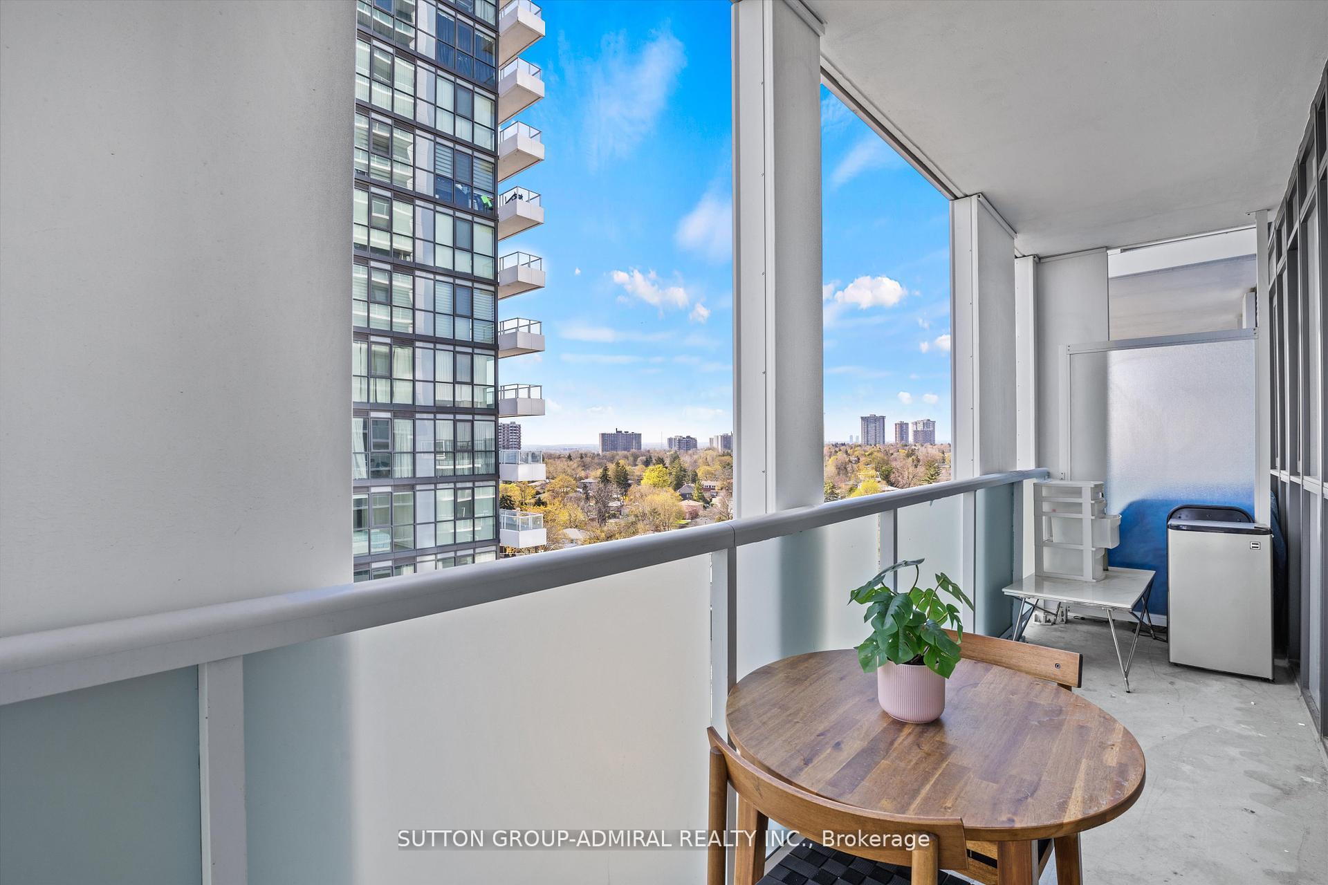 2 Bedrooms Condo at 188 Fairview Mall, Toronto For sale