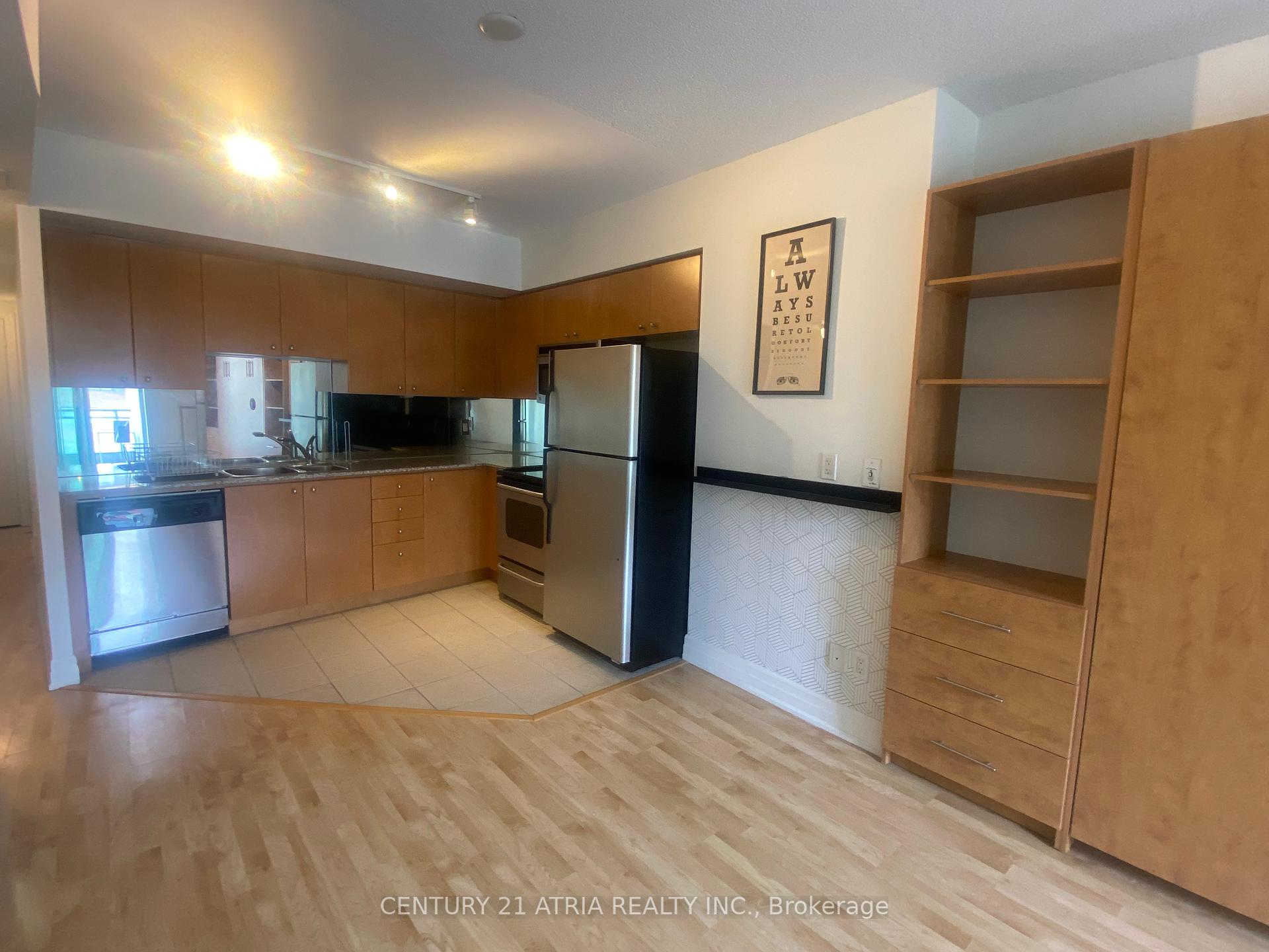 Condo at 8 Scollard, Toronto For sale