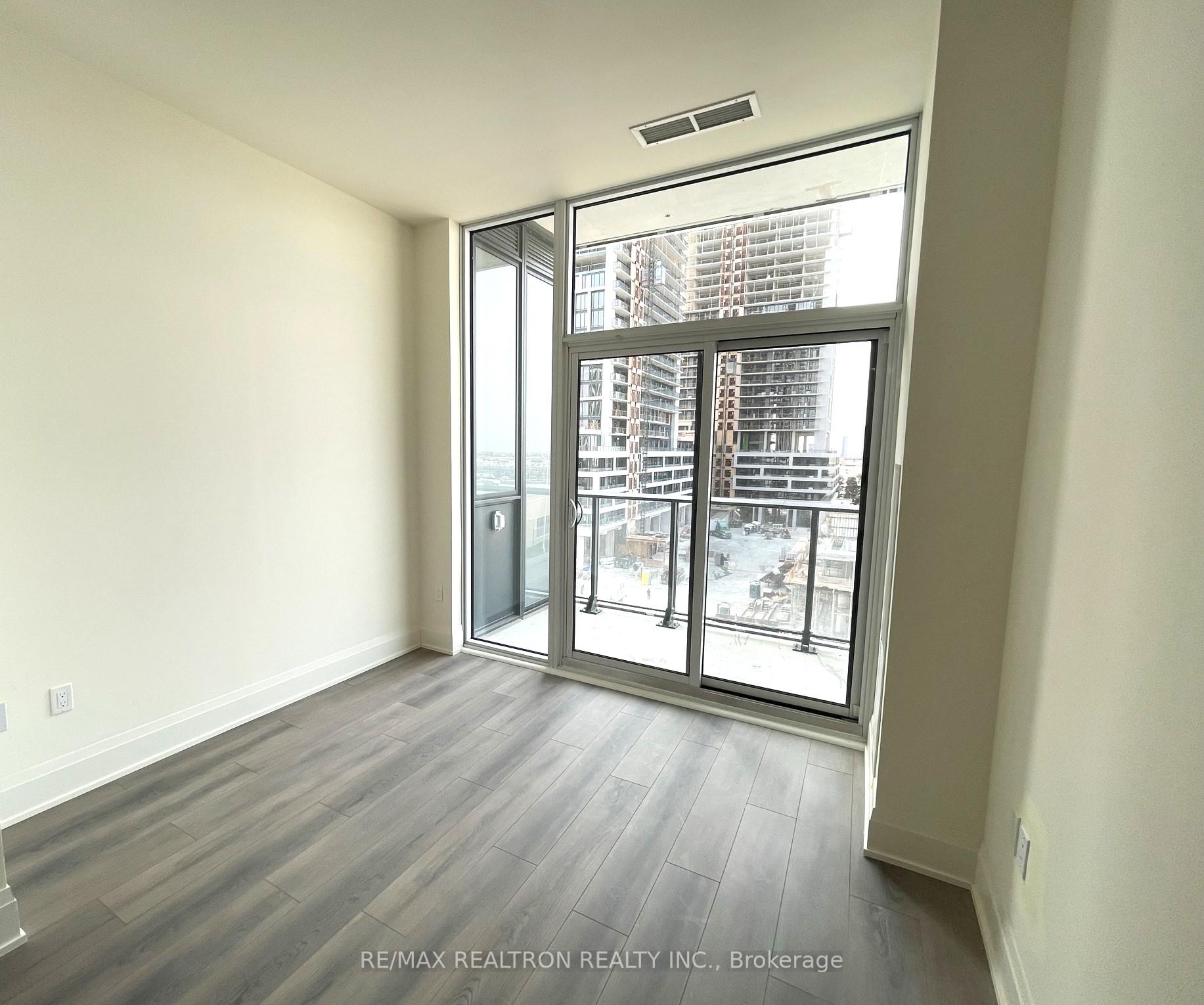 1 Bedroom Condo at 9000 Jane, Vaughan For sale